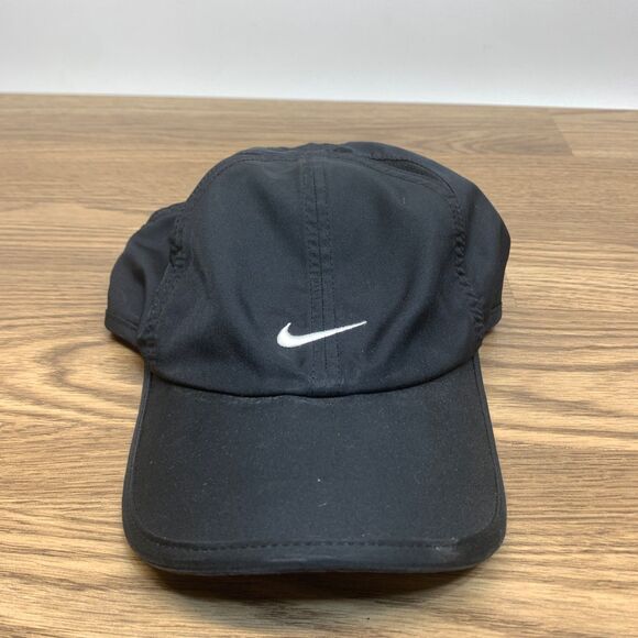 Nike Panel Hat Cap Strap Back Black Featherlight Running Swoosh One Size - Picture 1 of 8
